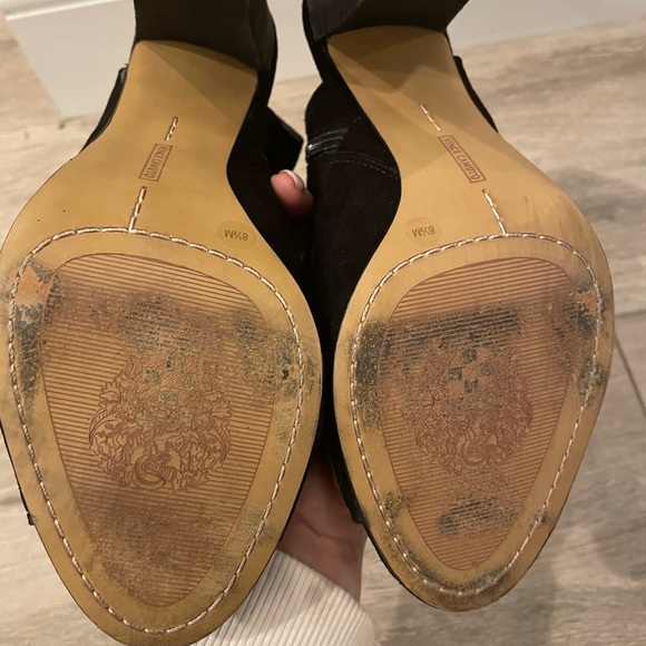 Vince Camuto Stesha Block Sandal - Picture 16 of 16